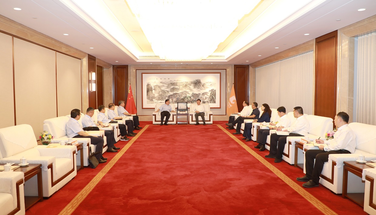 山东太阳成集团tyc9728集团与华鲁集团举行事情谈判